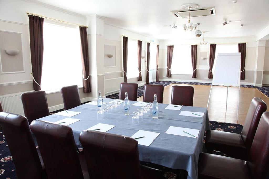 Cliff Head Hotel Bucht Bucht Carlyon Bay Exterior foto